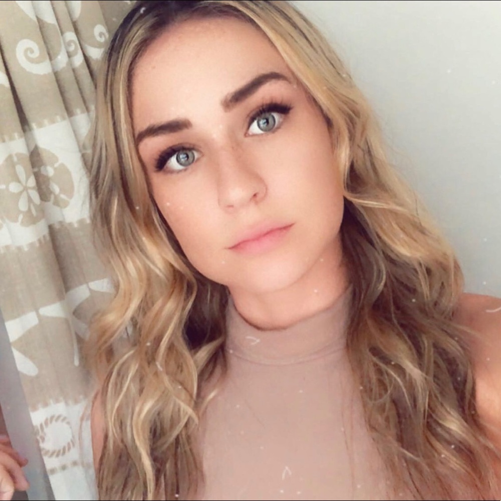 Meet your Posher, Tori